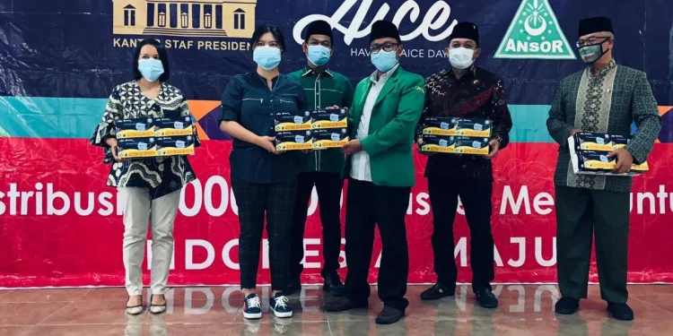 Sutiaji: Masker Medis Aice-GP Ansor Perkuat Pencegahan COVID-19 di Malang