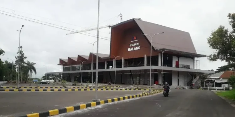 Penampakan gedung baru yang dibangun di Stasiun Kota Baru Malang sudah hampir rampung. Foto: dok