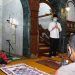 Wagub Jatim, Emil Elestianto Dardak, menyampaikan tausiah usai Shalat Jumat di Masjid Agung Jami, Kota Malang.