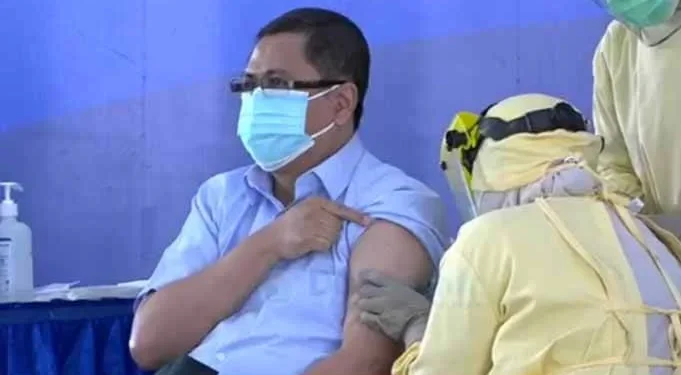 IDI Malang Pastikan Tak Ada Gelombang Nakes Tolak Vaksin - IDI Malang Pastikan Tak Ada Gelombang Nakes Tolak Vaksin