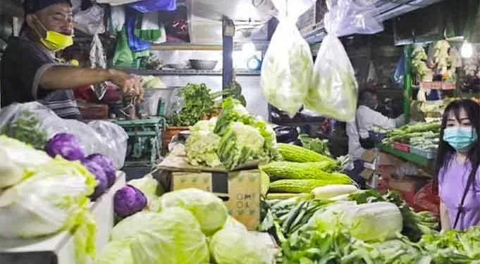 Pasar tradional tetap berlaku normal, meski belaku Pemberlakuan Pembatasan Kegiatan Masyarakat (PPKM).(foto: dok/istimewa).