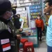 Petugas satpol PP Kabupaten Malang saat melakukan operasi jam malam