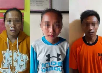 Ibu Hamil dan Komplotannya Nekad Rampok Toko Kelontong - Ibu Hamil dan Komplotannya Nekad Rampok Toko Kelontong