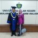 Prof Dr Nur Asnawi MAg (kiri) bersama istri. Foto: dok