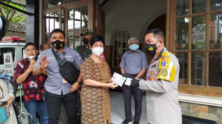 Peninjauan RSIA Mawar Malang sebagai pelayan vaksinasi pada tahap II oleh Forkopimda Malang, pada Kamis (18/2/2021). Foto: Ulul Azmy