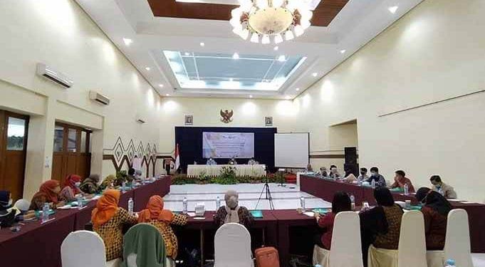 Averroes menggagas Program Gender Equality Academy (GEA) melibatkan 35 peserta pegiat isu-isu gender di Malang Raya.(foto:azmy).