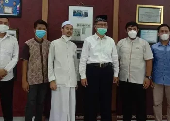 Rektor UIN Malang Bantu Warga Tungguwulung Jadi Mualaf - Rektor UIN Malang Bantu Warga Tungguwulung Jadi Mualaf