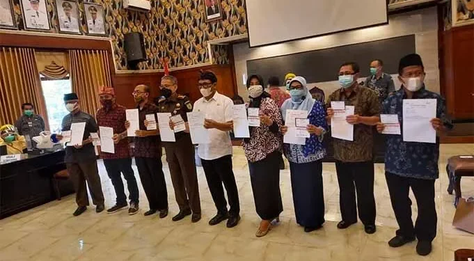 vaksinasi - Vaksinasi Dosis Kedua di Kota Malang Dimulai