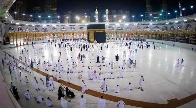 Ratusan Jemaah Kota Malang Gagal Berangkat Umroh - Ratusan Jemaah Kota Malang Gagal Berangkat Umroh