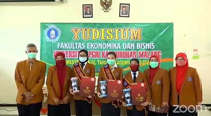Yudisium FEB Ekonomi Unikama