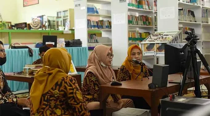 Akreditasi Perpustakaan SMPN 4 Kepanjen Raih Nilai A - Akreditasi Perpustakaan SMPN 4 Kepanjen Raih Nilai A