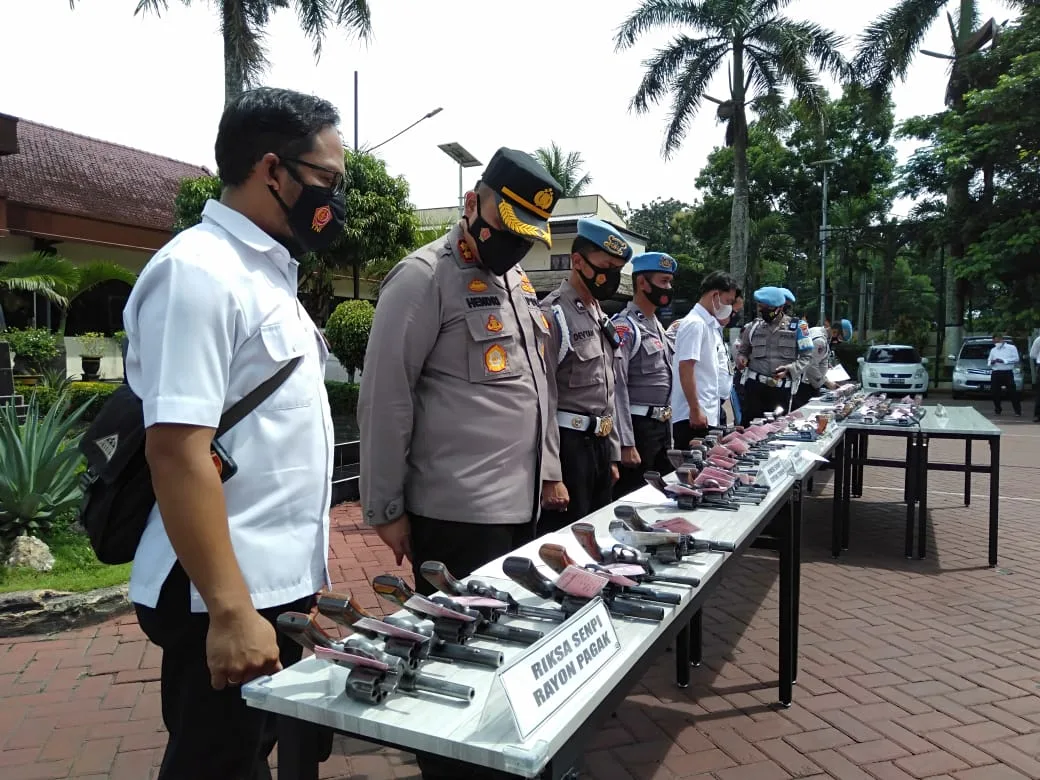 pengeboman - Pasca Pengeboman Gereja Katedral Makassar, Polres Malang Perketat Keamanan