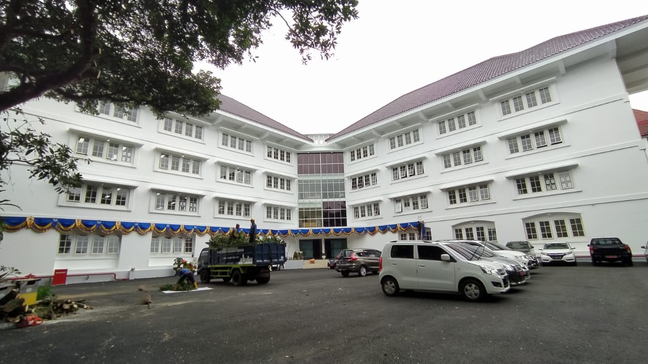 Halaman Gedung Mini Block Office Pemkot Malang. Foto: Ulul Azmy