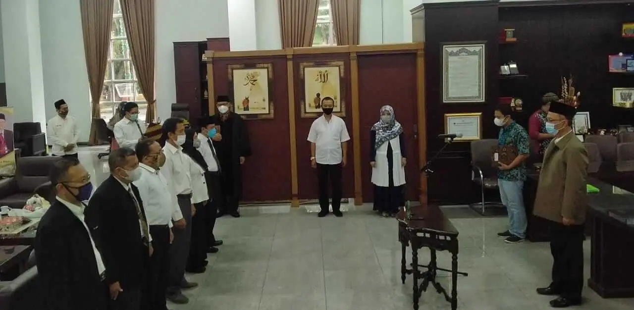 Rektor Universitas Islam Negeri Maulana Malik Ibrahim (UIN) Malang, Prof. Dr. Abdul Haris, M. Ag melantik 6 pejabat untuk 3 program studi (prodi) baru.