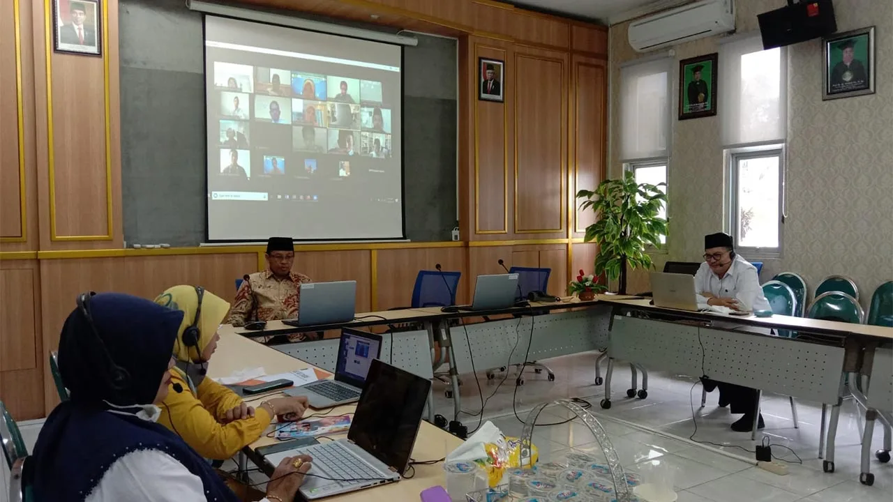 UIN Maliki - Program Doktor Hukum Keluarga Islam UIN Maliki Gelar Orientasi Maba Secara Virtual
