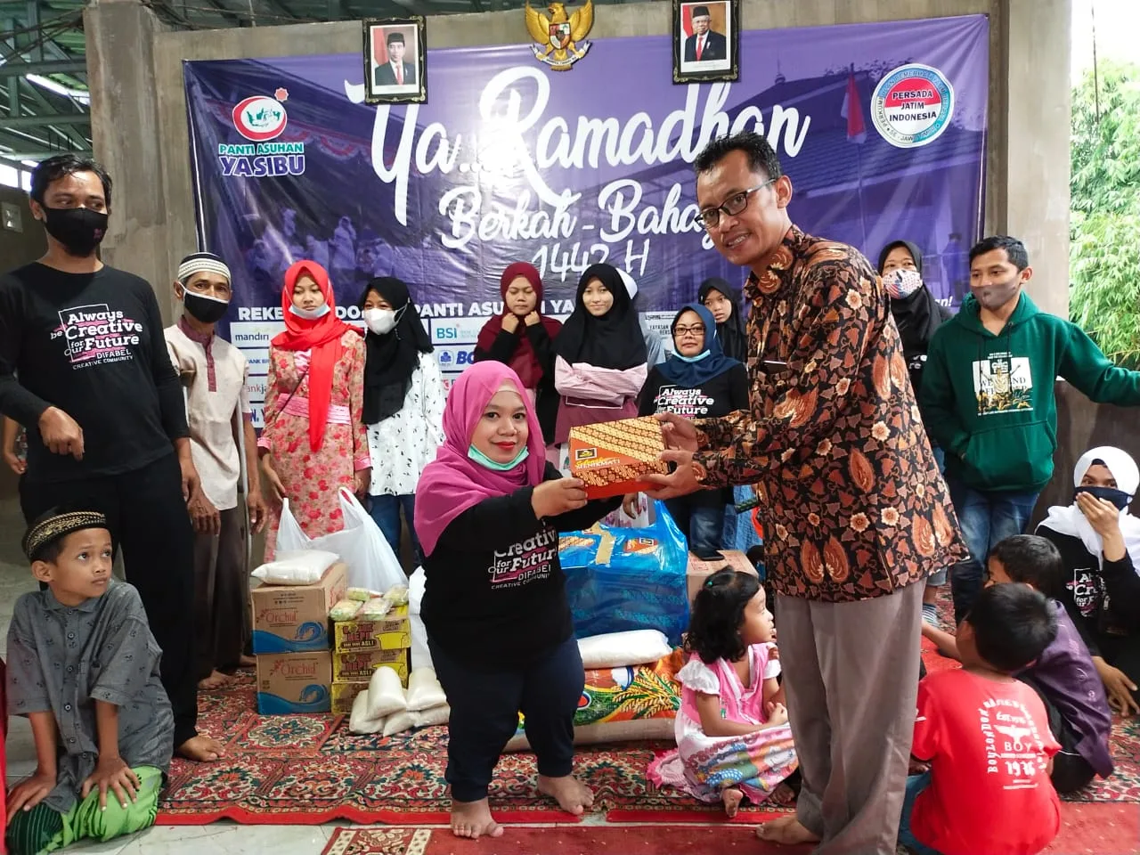 Bendahara Panti Asuhan Yasibu Bapak Khusnul Huda. Foto dok.