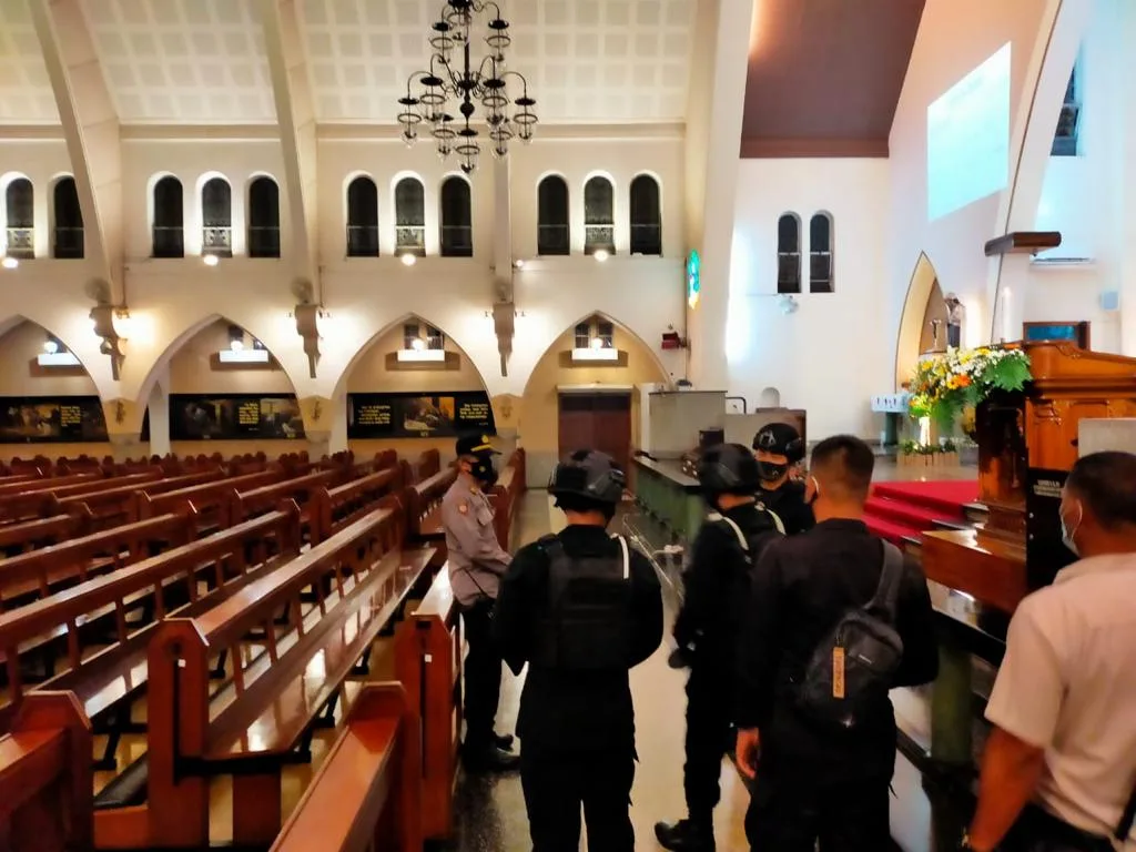 Antisipasi Ancaman Terorisme, 3 Gereja Besar Disterilisasi