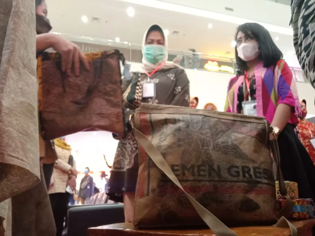 Dewanti Ajak Warga Manfaatkan Potensi Sampah