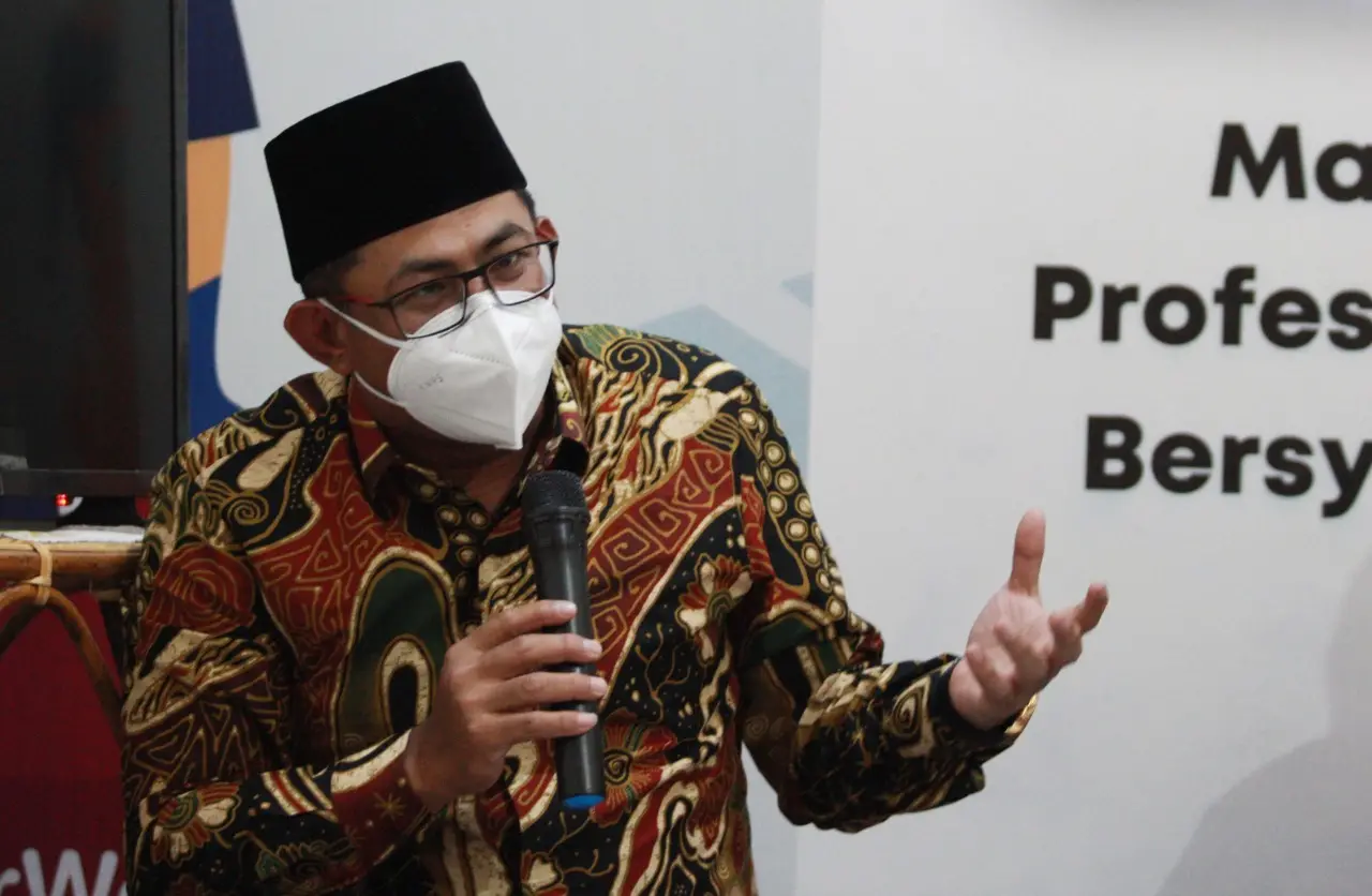 OJK - Awas Terjebak Pinjol Ilegal Demi Kebutuhan Lebaran