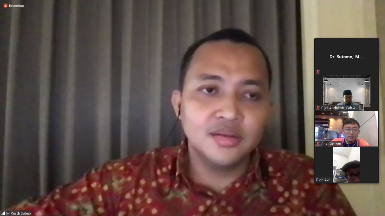 Wakil Ketua DPRD Kabupaten Pasuruan, HM Rusdi Sutejo. Foto: Tangkapan layar diskusi virtual Youth Politicans Talk.