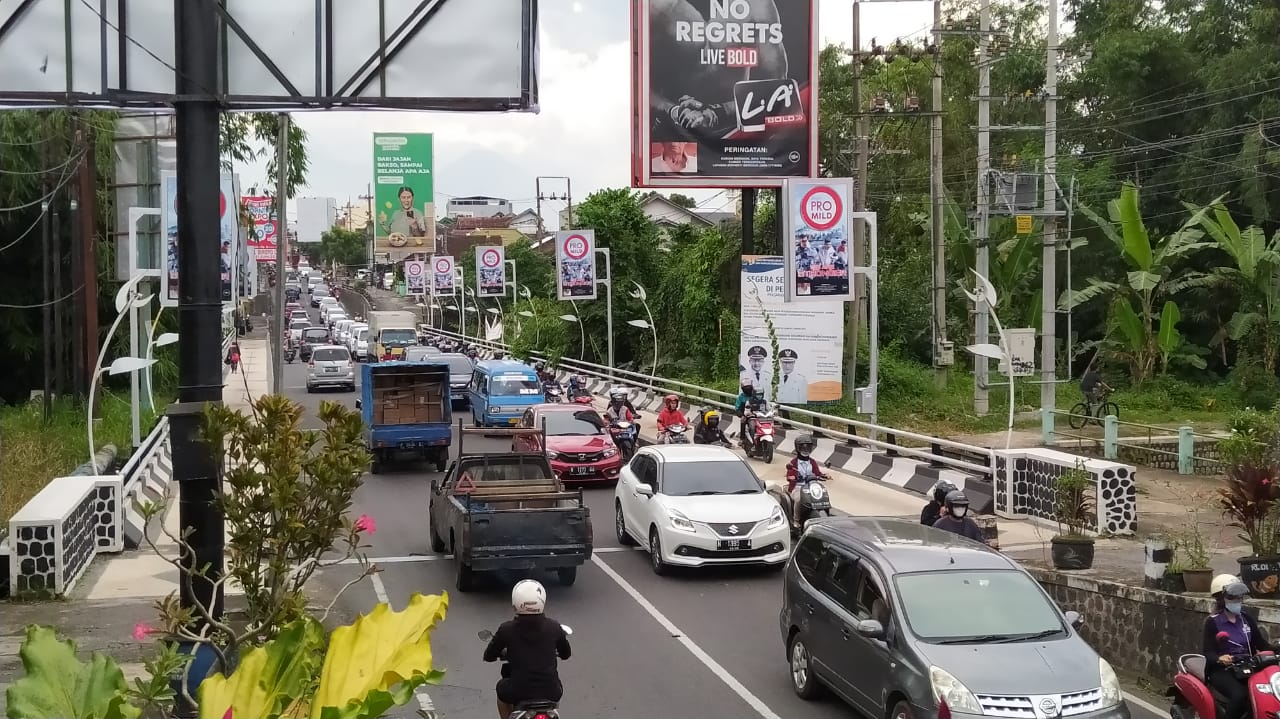 Kemacetan di Jalan Ranugrati, Kota Malang.(foto:Azmy)