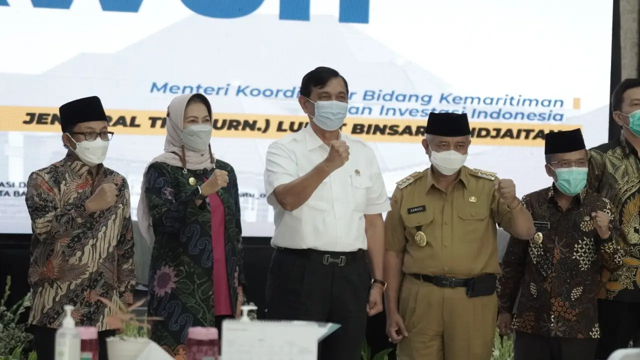 Menko Luhut Dorong Percepatan Kereta Gantung Kota Batu