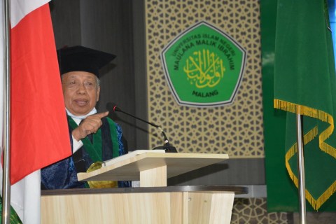 Prof Dr H Imam Suprayogo saat pidato terakhir di UIN Malang.
