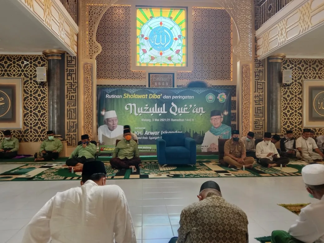 unisma - Peringati Nuzulul Qur'an, Unisma Diba' bersama PWNU Jatim