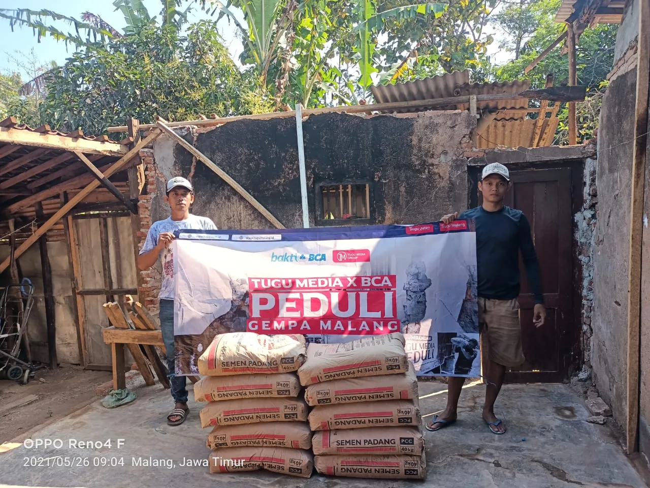 Bantuan - Tugu Media Peduli X Bakti BCA Salurkan Bantuan di Kecamatan Kalipare