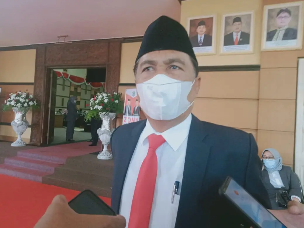 Desa Srigonco - Kerusakan Jalan di Desa Srigonco Nampaknya Belum akan Selesai sampai Lebaran