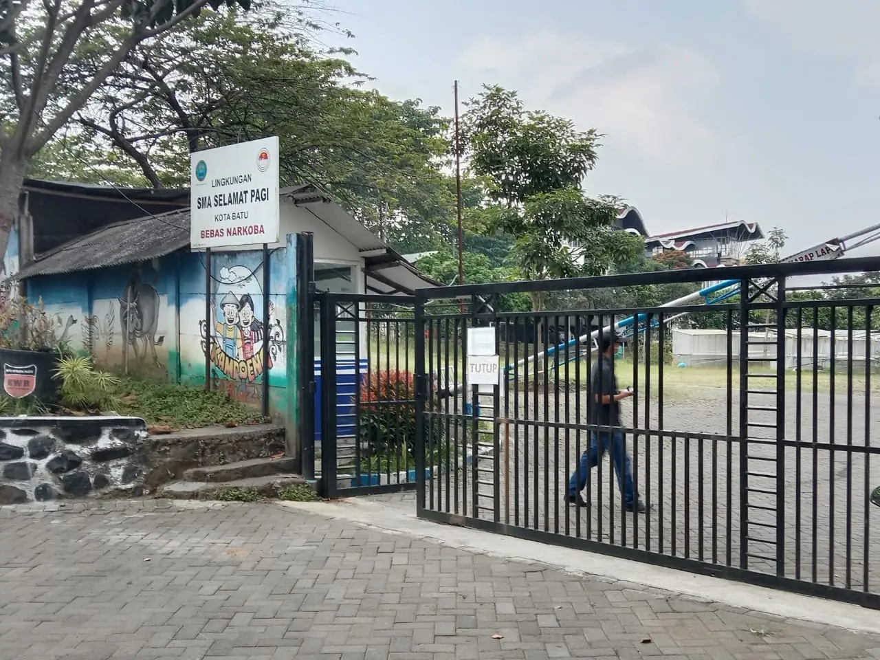 Korban Dugaan Kekerasan Seksual SMA SPI Bawa Bukti Foto Kekerasan Fisik