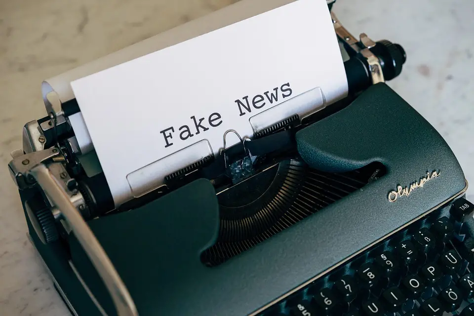 Hoax - Adakah Aplikasi Pendeteksi Hoax?