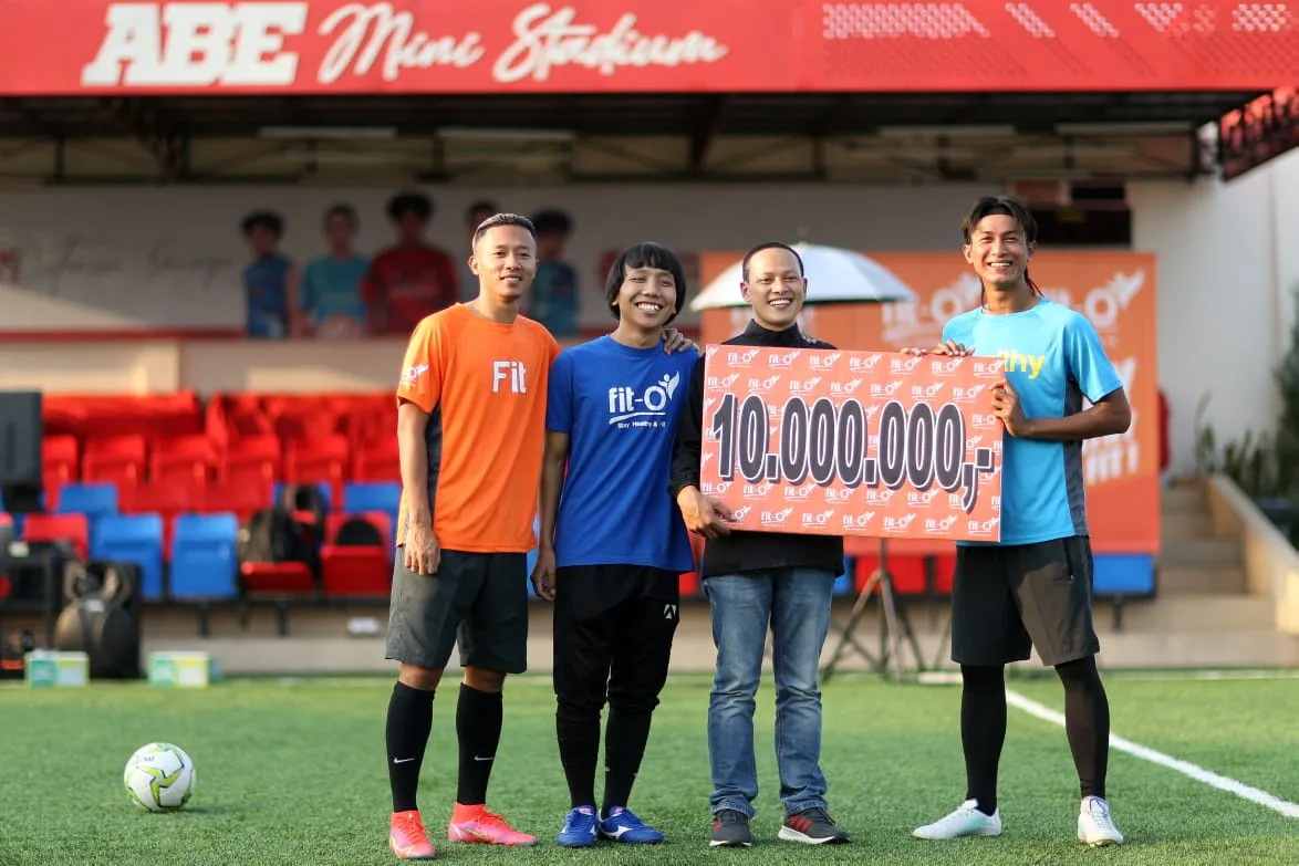 Al-Farizi Menangi Fit-O Shootout Challenge Lawan Dendi Santoso