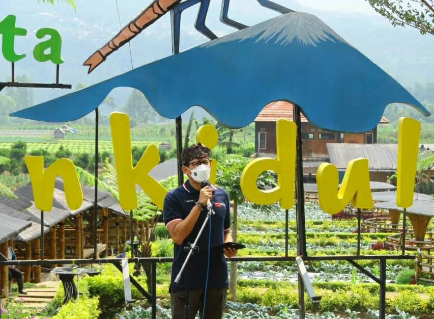 Pujon kidul - Sambang Pujon Kidul, Sandiaga Uno Sebut Desa Wisata Bisa Pulihkan Ekonomi Indonesia