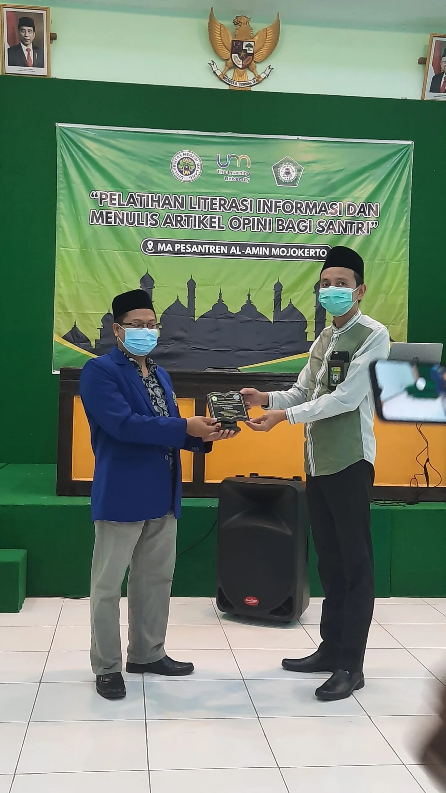 Tim Pengabdian Masyarakat UM Dorong Literasi Informasi di Kalangan Santri