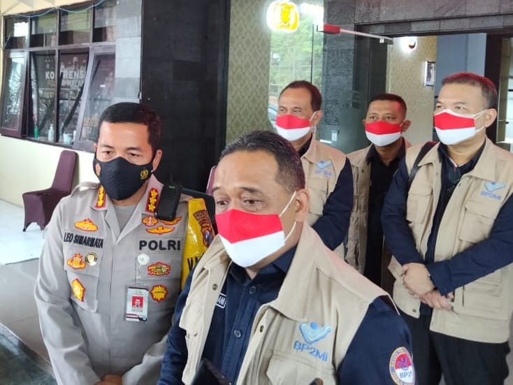 Kapolresta Malang Kota, Kombes Pol Leonardus Simarmata dan Ketua BP2MI, Benny Rhamdani saat berada di Polresta Malang Kota