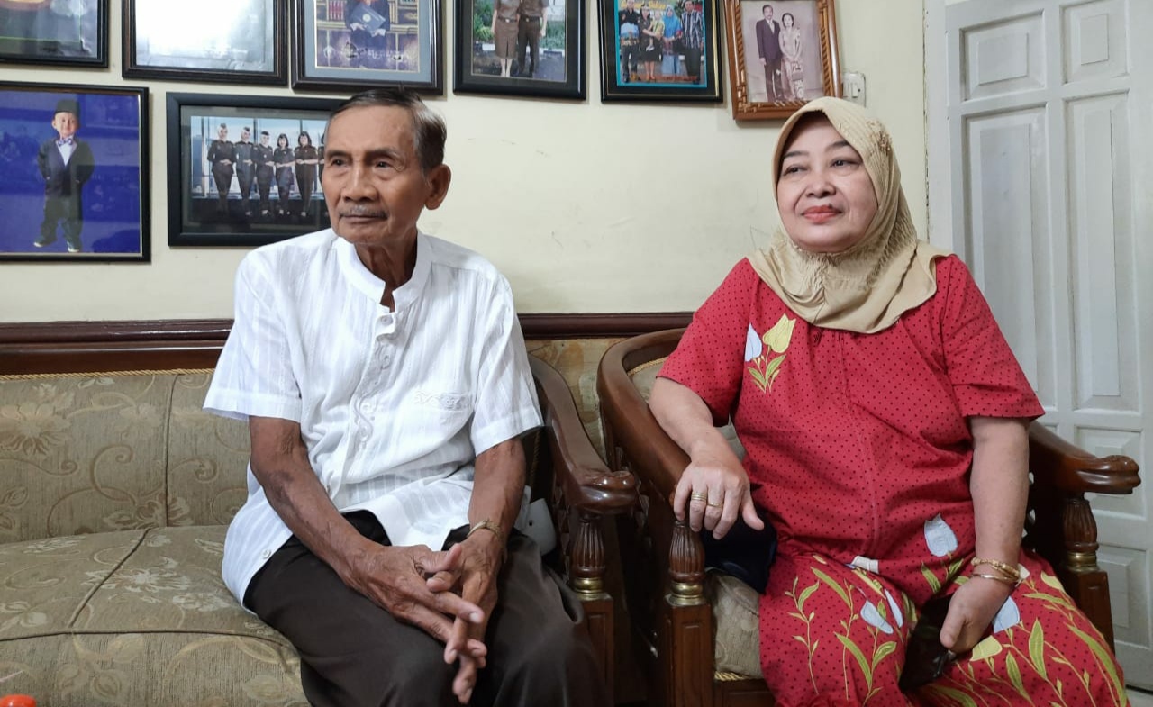 CJH tertua asal Kota Malang, Sadhi Budiono bin Torejo (78) dan sang istri, Sri Wardhani (64). Foto: Ulul Azmy