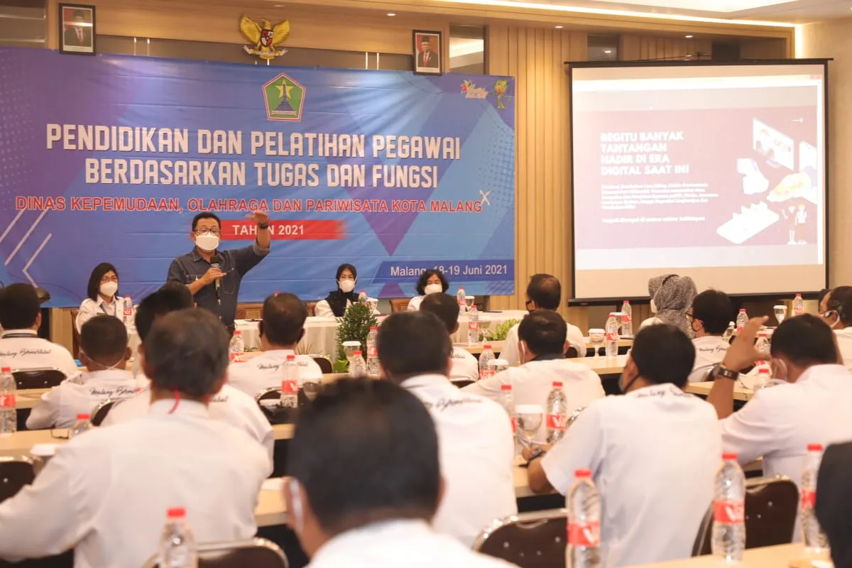 sutiaji - Sutiaji Tekankan Komitmen Pelayanan Publik para ASN