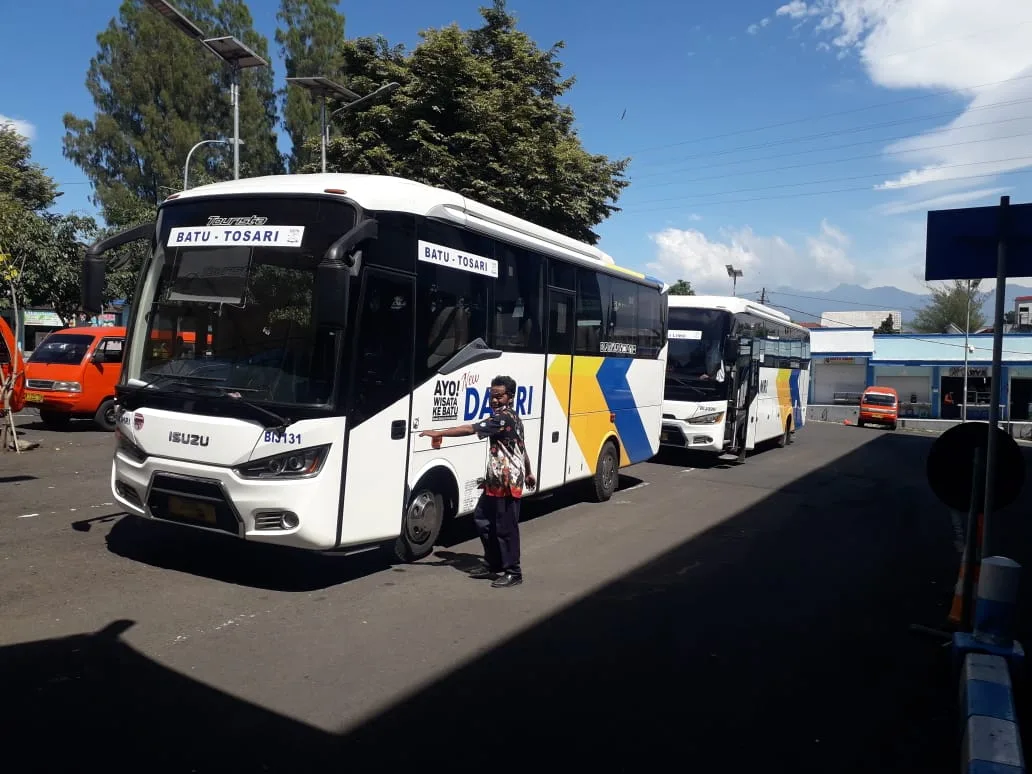 Armada Bus Damri saat beroperasi di Terminal Batu, beberapa waktu lalu. Foto: M Sholeh