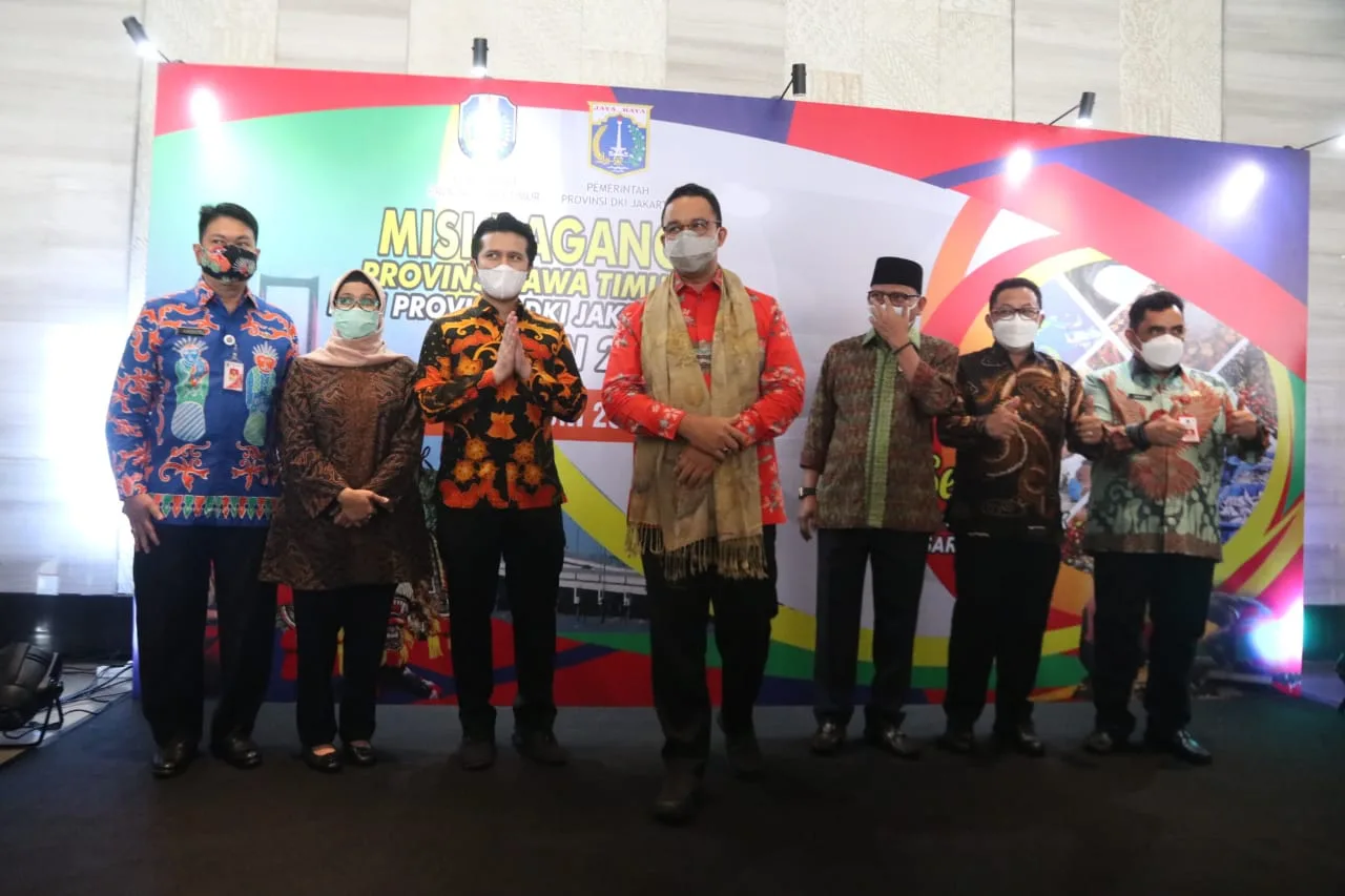 Wali Kota Malang Sutiaji (dua dari kanan) saat bersama Gubernur DKI Jakarta Anies Baswedan (tiga dari kanan) dalam Misi Dagang Provinsi Jawa Timur dengan Pemerintah Provinsi DKI Jakarta/ humas.