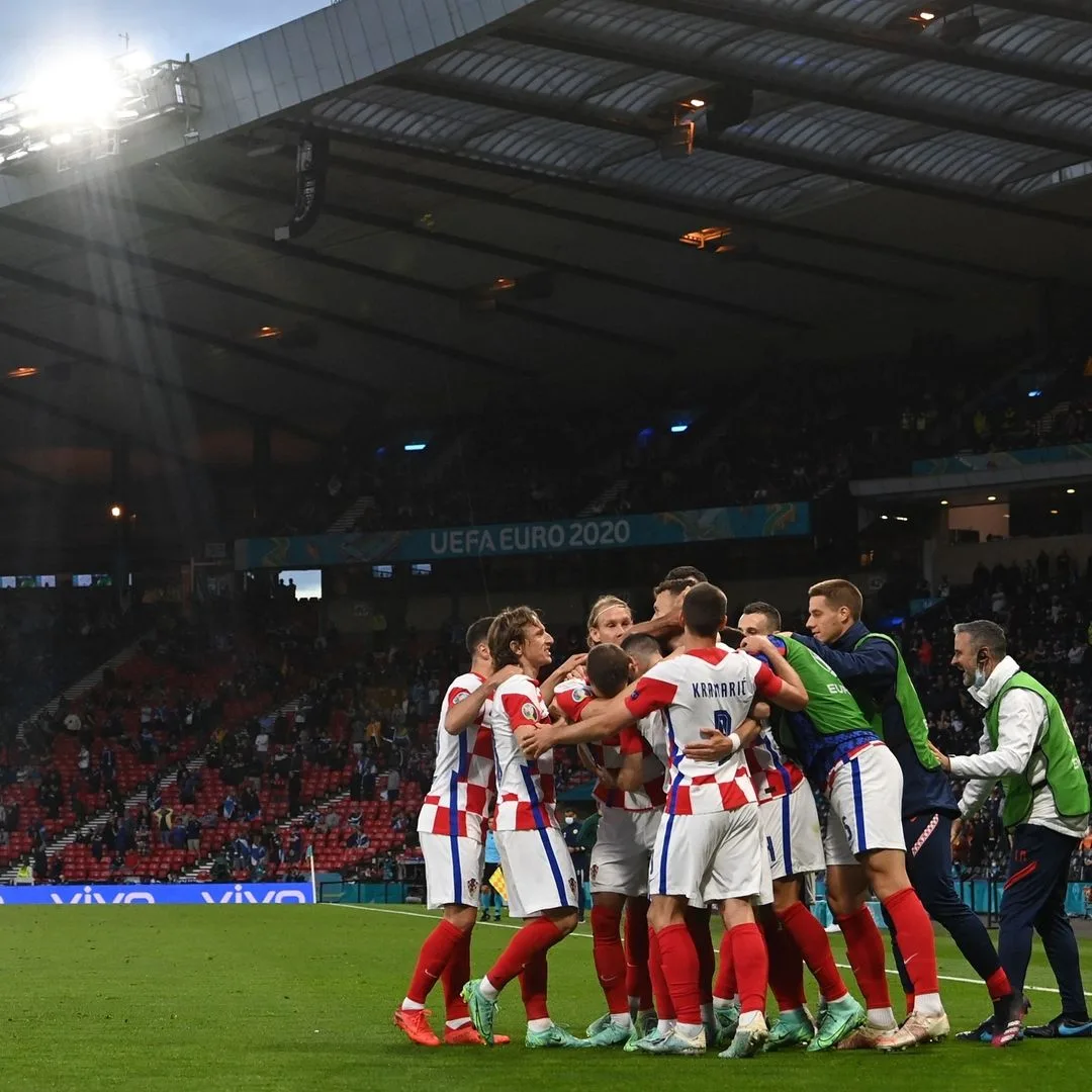 Pemain Kroasia bersukacita setelah lolos drastis ke fase 16 besar Euro 2020