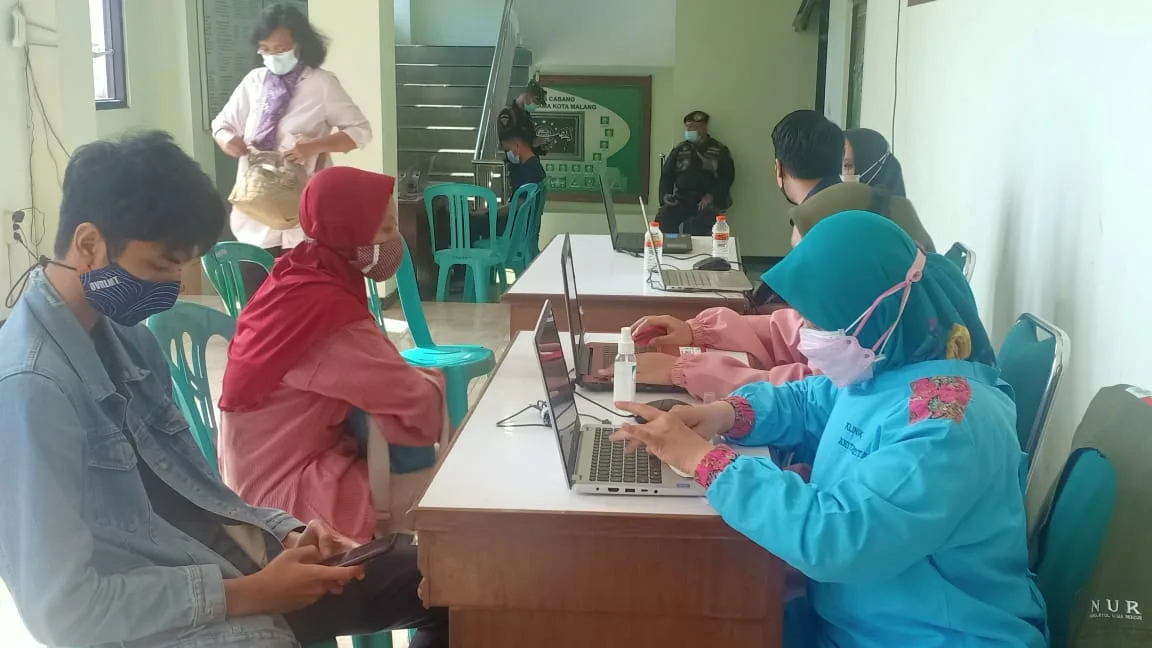 NU - Bantu Pemkot, Satgas NU Peduli Covid Malang Vaksin Ratusan Orang