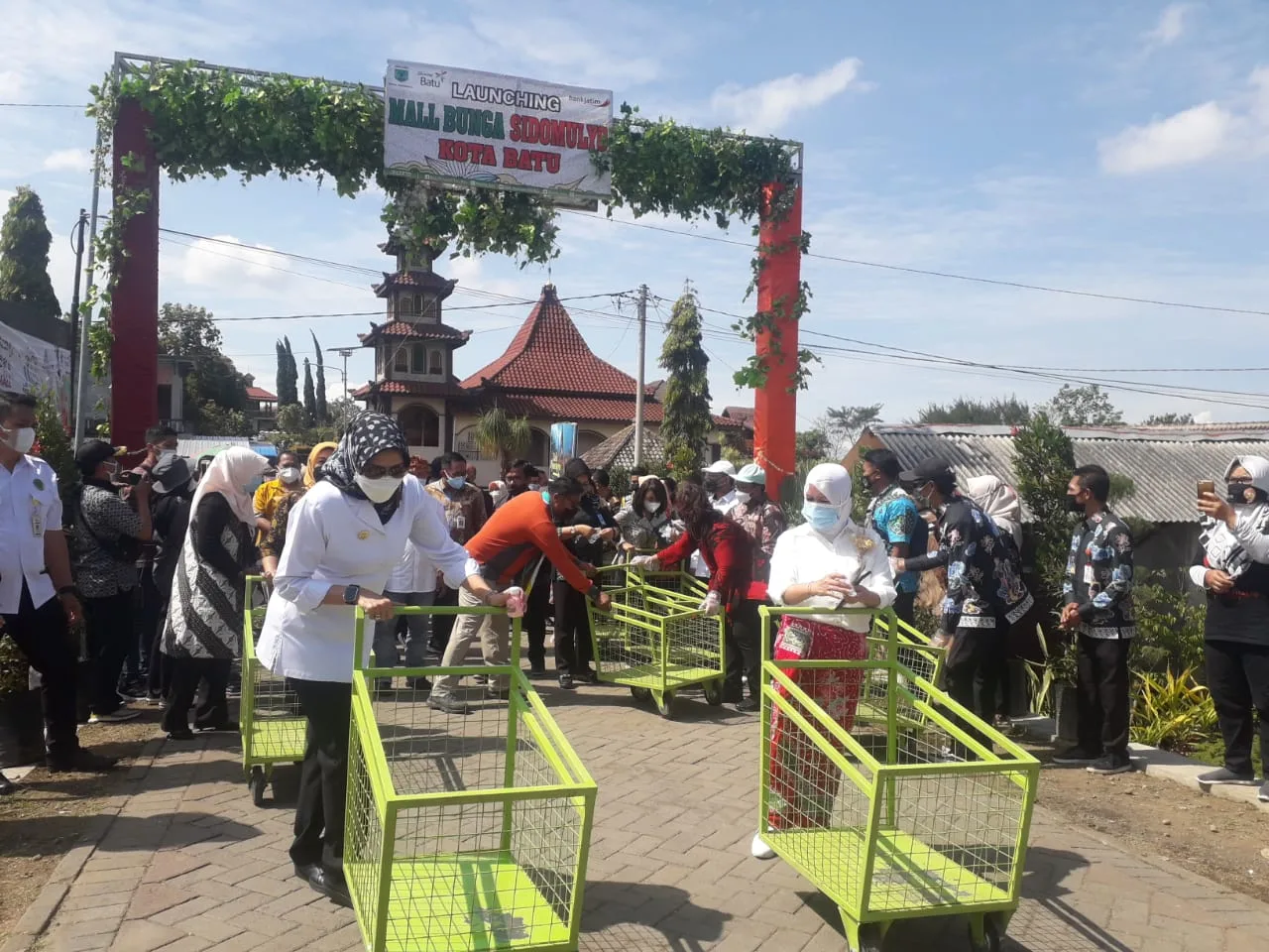 kota batu - Siapkan Anggaran Rp 200 juta, Disparta Kota Batu Akan Tambah Troli Belanja Mall Bunga Sidomulyo