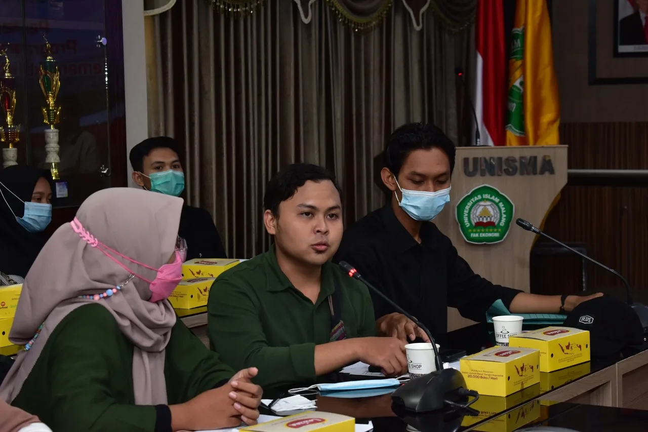 FGD bersama mahasiswa FEB Unisma.