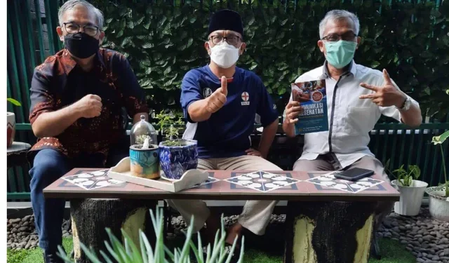 Covid-19 - Ketika Proses Penyembuhan Covid-19 Nurcholis MA Basyari Bersiap TKA Masuk S3 Fikom Unpad