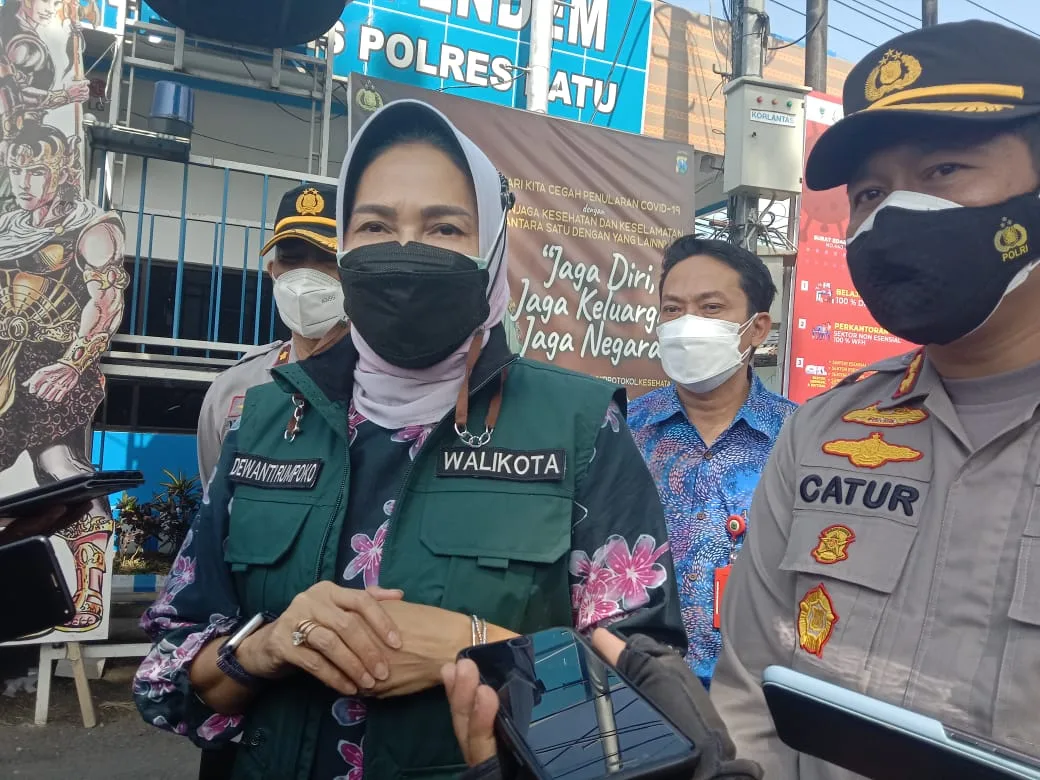 Jalur Utama dan Jalan Tikus Masuk Kota Batu Ditutup
