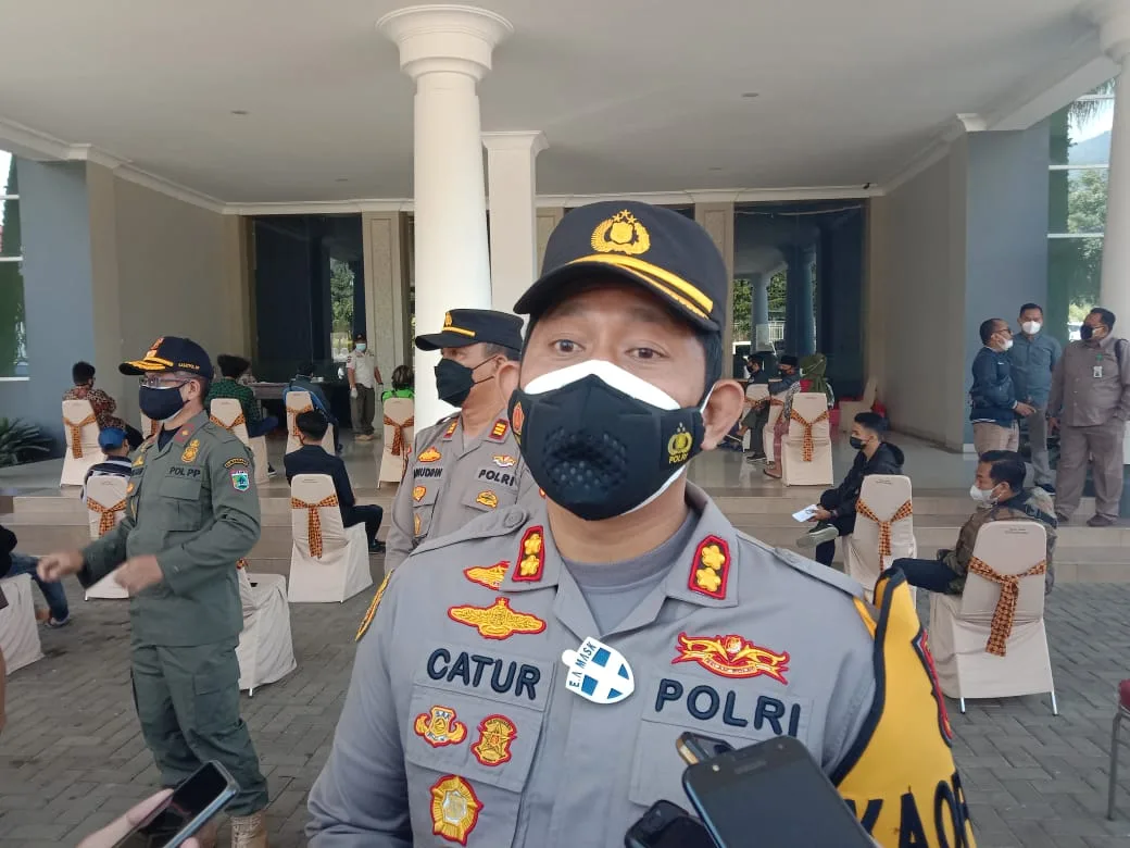 Terjadi Kerumunan dalam Kenduri di Pujon saat PPKM Darurat