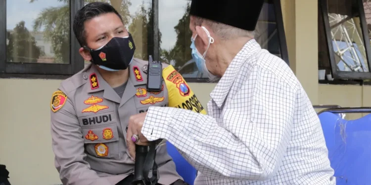 vaksinasi - Vaksinasi COVID-19, Polresta Malang Kota Sasar Napi dan Disabilitas