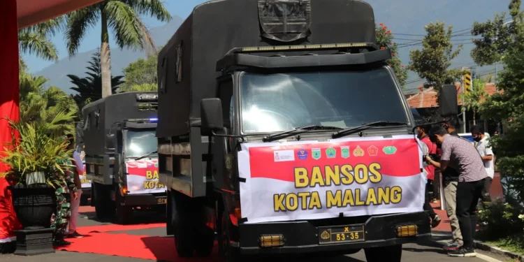 juragan - Juragan 99 Bersama Polres se-Malang Raya Salurkan Ribuan Paket Bansos