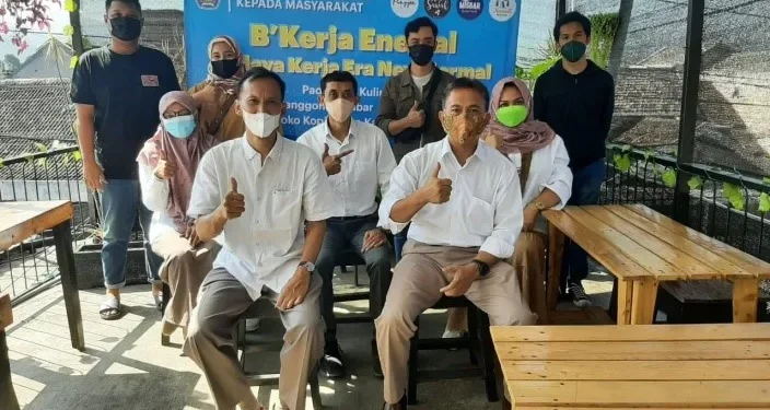 Tim B'Kerja Enewal. Foto: dok